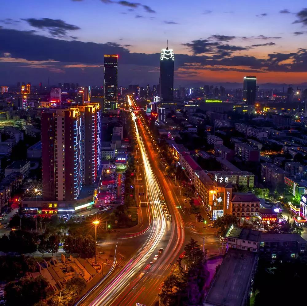 保定风采,主持人激情开场盛典